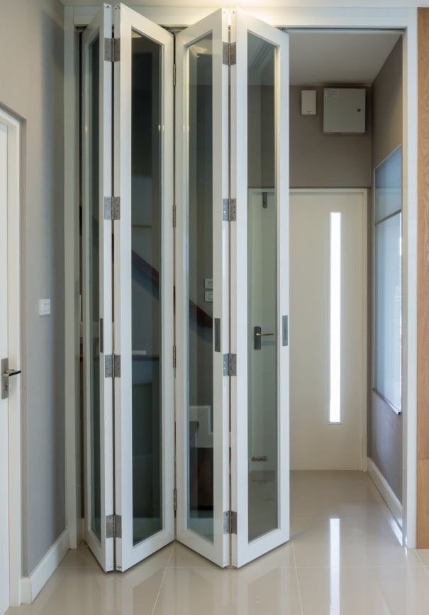 bifold door Walton-on-Thames, Hersham, KT12