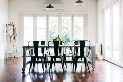 bifold door Walton-on-Thames